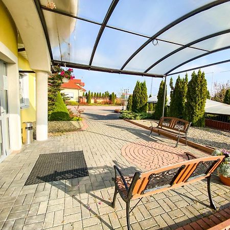 Hotel Jablonski Stawiguda Bagian luar foto