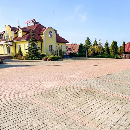 Hotel Jablonski Stawiguda Bagian luar foto
