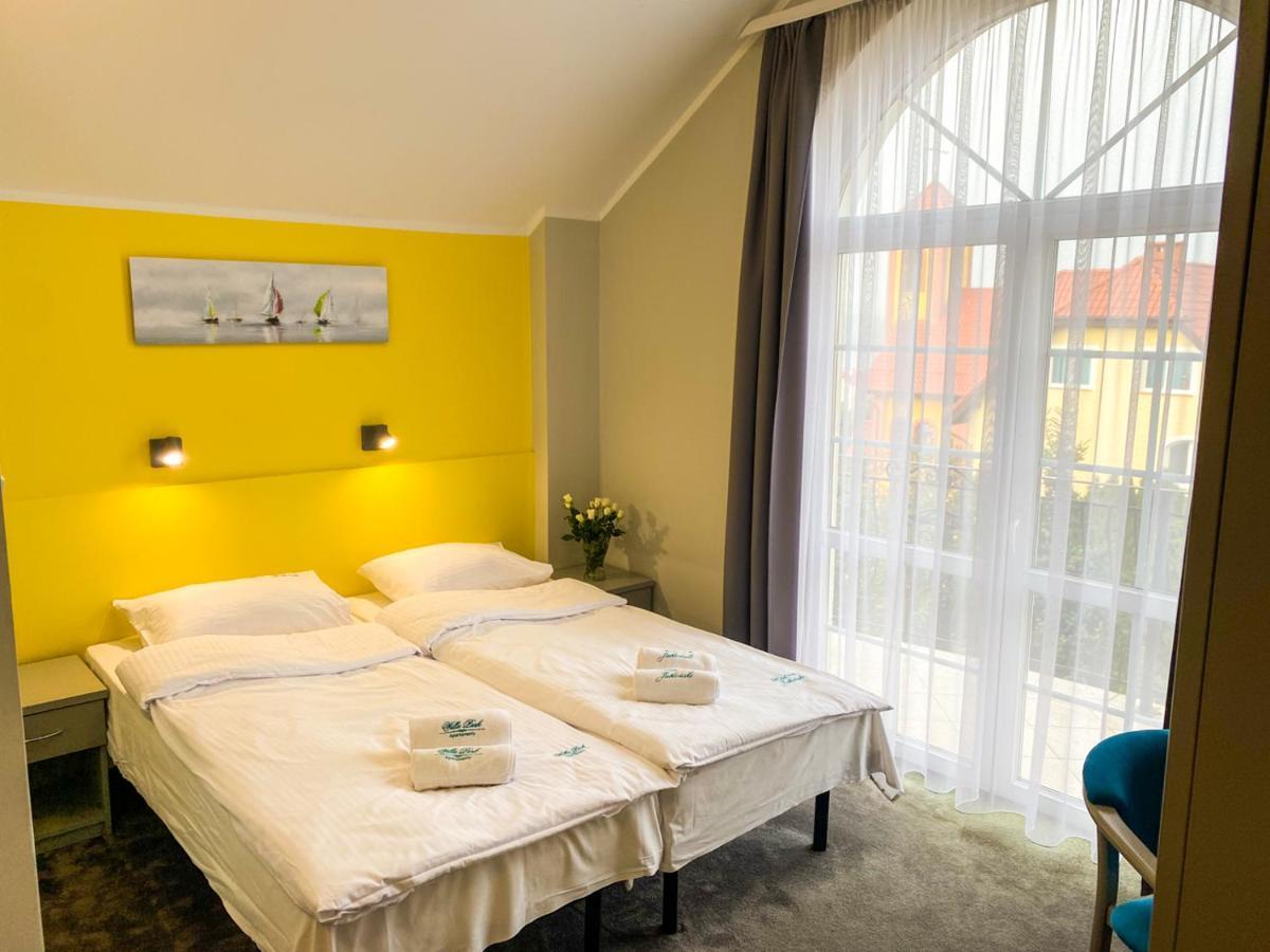 Hotel Jablonski Stawiguda Bagian luar foto