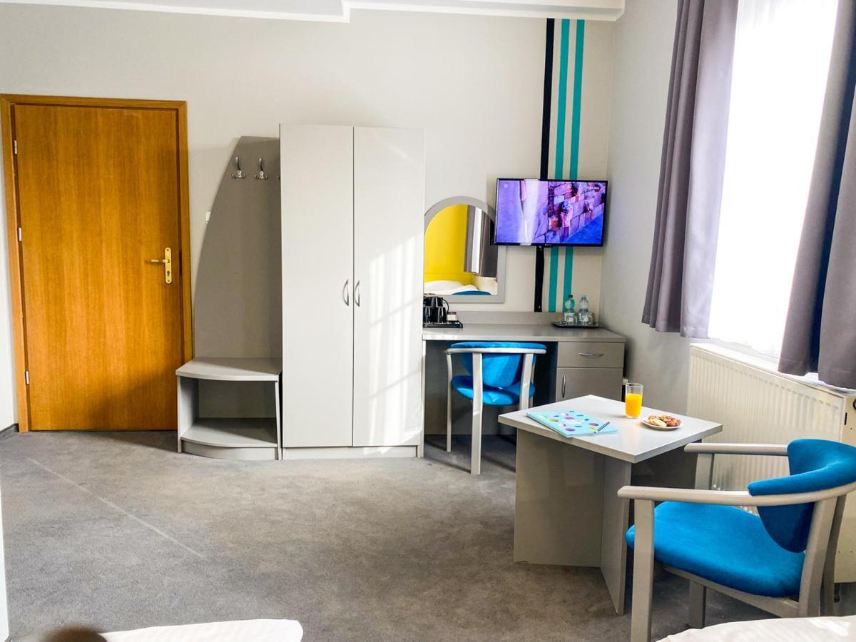 Hotel Jablonski Stawiguda Bagian luar foto