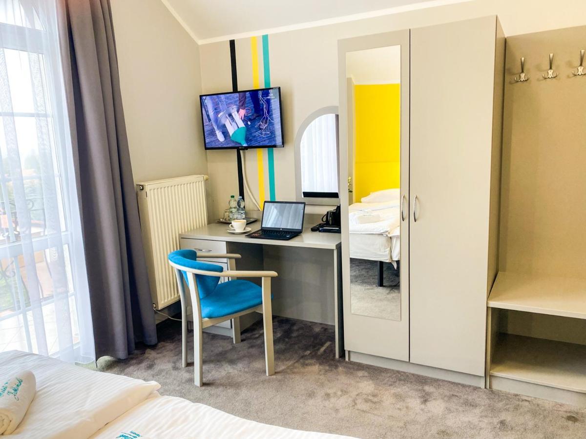 Hotel Jablonski Stawiguda Bagian luar foto