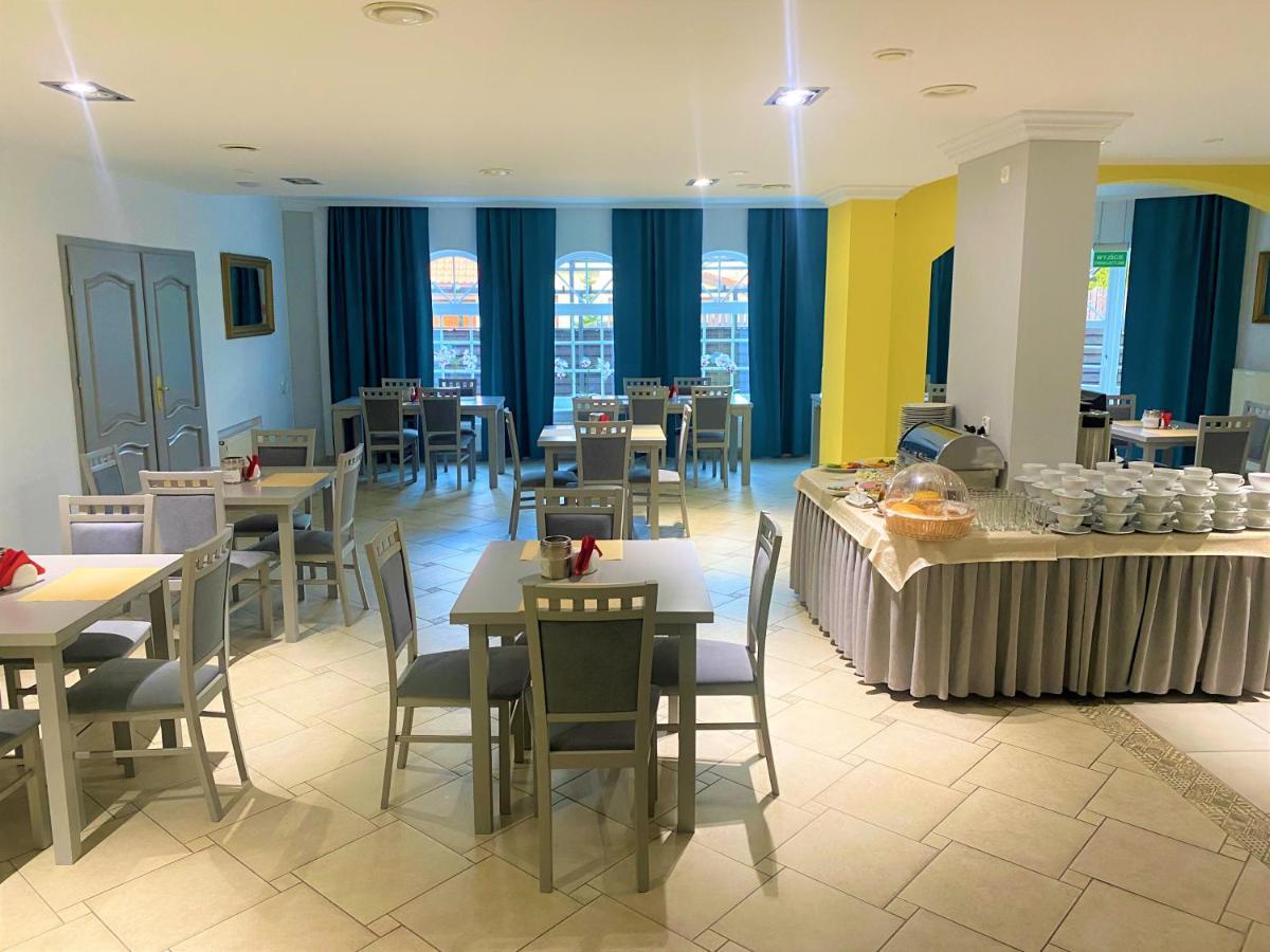 Hotel Jablonski Stawiguda Bagian luar foto
